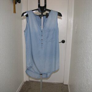 Terre Bleue 100% LYOCELL Women's sleeveless pocketed top washed light blue denim
